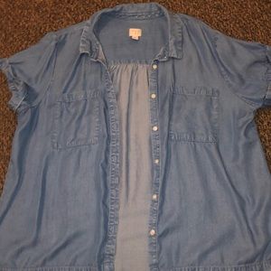 Short sleeve button down